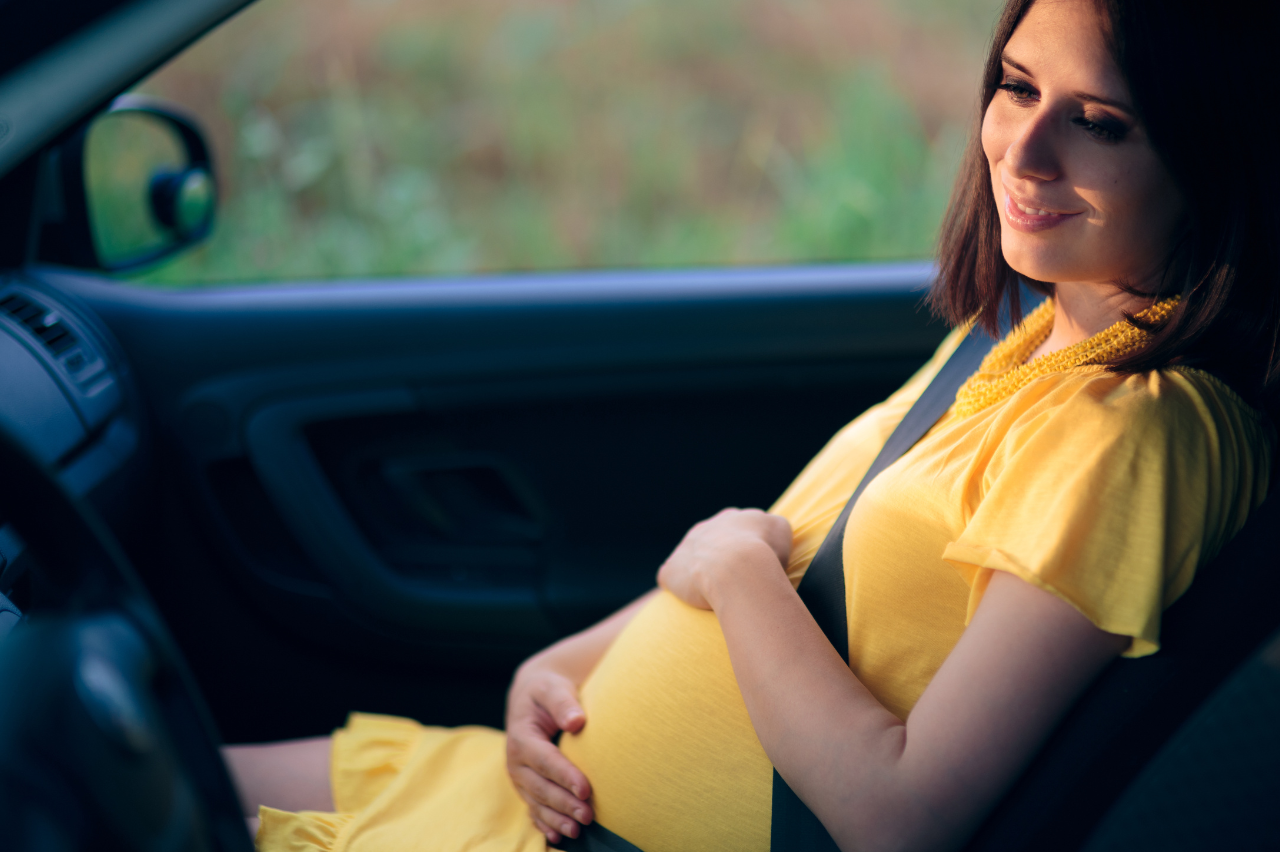 Ceinture de sécurité en voiture pour les femmes enceintes - Opisto